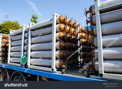 9,514 Gas Cylinder Transport Images, Stock Photos & Vectors | Shutterstock