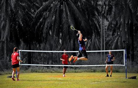 Outdoor Games Badminton 的图像结果