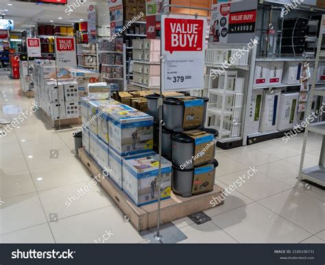 Local Hardware Store 的图像结果