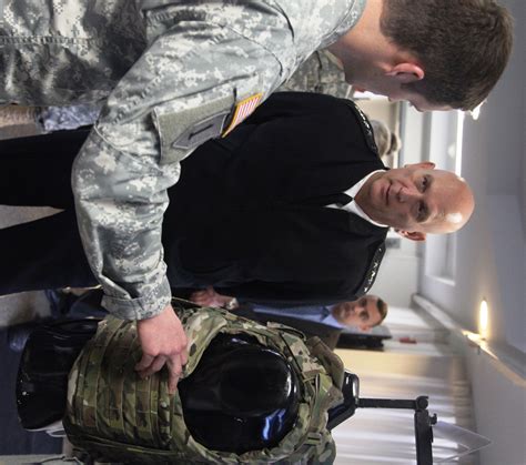 Future Soldier 的图像结果