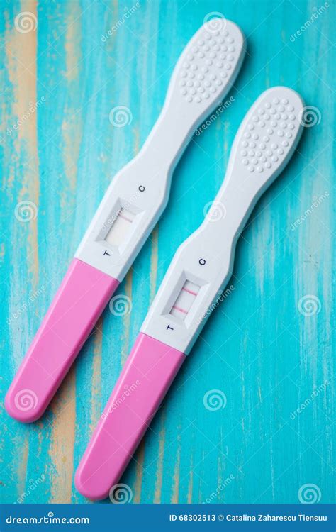 Pruebas De Embarazo Caseras Imagen de archivo - Imagen de hormona, falso: 68302513