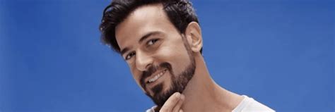 How to Find & Trim Your Beard Neckline | Gillette IN Guide