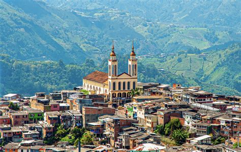 Booking.com revela la lista completa de las ciudades más acogedoras de ...