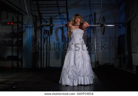 Bodybuilding Bride 的图像结果