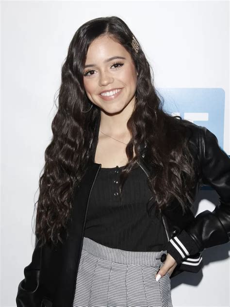 Jenna Ortega età, biografia, fratelli e genitori, altezza, etnia 2026 ...