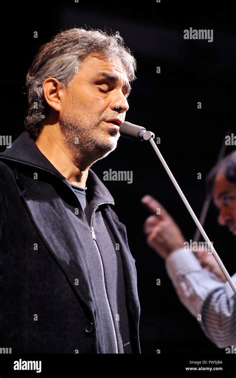 Andrea Bocelli Stock Photos & Andrea Bocelli Stock Images - Alamy