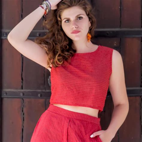 Red Yarn Dyed Crop Top – MISSPRINT