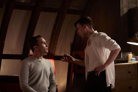 Orphan Black : Orphan Black : Photo Ari Millen, Jordan Gavaris - 3 sur ...