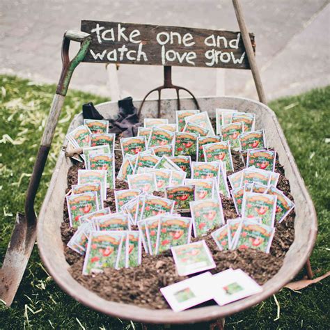 13 DIY Wedding Favors Even the Least Crafty Couples Can Conquer
