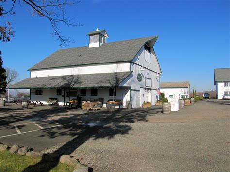 The Oregon Winery Review: Christmas Season at Roxyann Winery - Medford ...