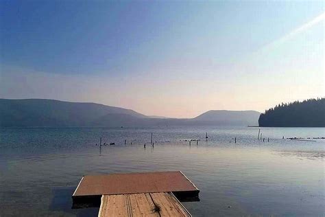 Paulina Lake Lodge – Rustic Vacations