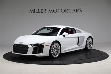 Pre-Owned 2017 Audi R8 5.2 quattro V10 For Sale (Special Pricing) | Bentley Greenwich Stock #A1752A