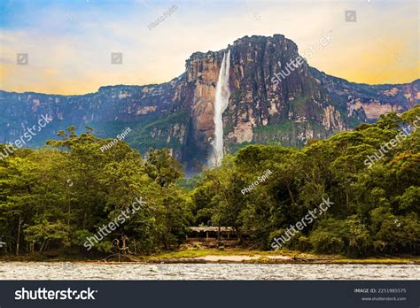 Scenic View Worlds Highest Waterfall Angel Stock Photo 2251985575 | Shutterstock