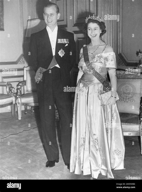 Queen Elizabeth Ii Young With Husband
