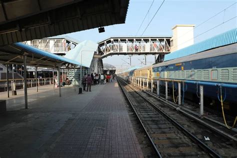 Local Train Side View 的图像结果
