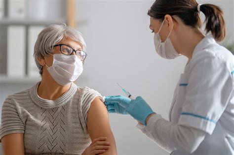 How will COVID vaccines work on compromised immune systems? Here’s what ...