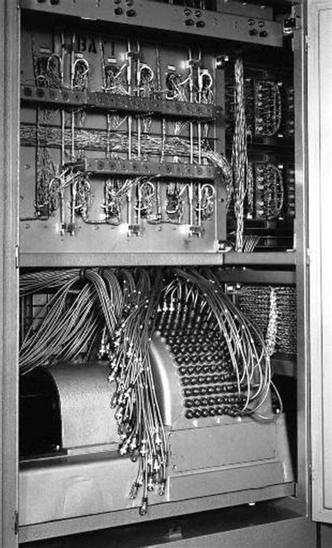 Old Photos of the First Generation Of Computers | Computer generation ...