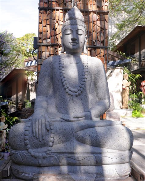 Calm Embrace Buddha– LandscapeStudio