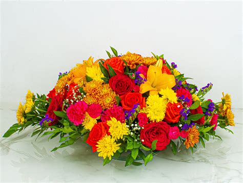 January Birth Flowers Guide: Carnation & Snowdrop