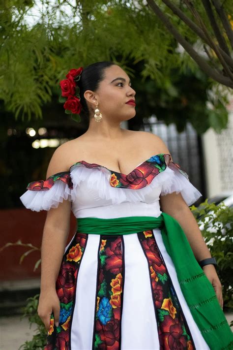 Big+Booty+Mexican+Girls Photos, Download The BEST Free Big+Booty ...