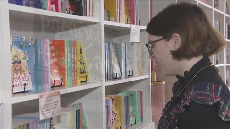 Romance readers find love stories at Meet Cute Romance Bookshop | cbs8.com