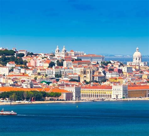 Portugal Weather in October 2026: Travel Tips for First-Timers