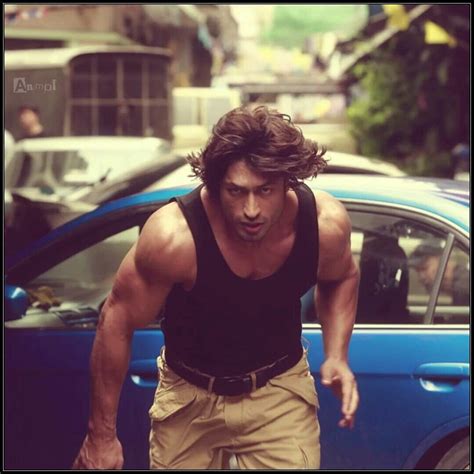 Commando 2 movie still vidyut jammwal | Vidyut jamwal, Vidyut jamwal ...