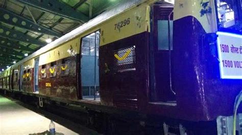 Mumbai Local Train Toy 的图像结果