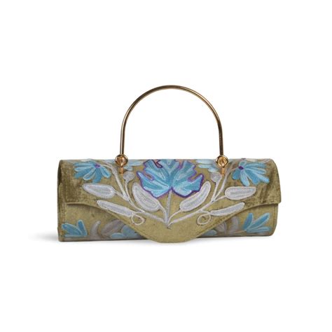 Allure Craft Duffle Companion Handbag – Weaving Mystery