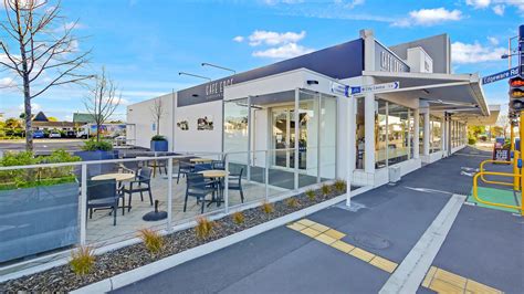 EDGEWARE FRESH CHOICE SUPERMARKET - Hanham & Philp Contractors