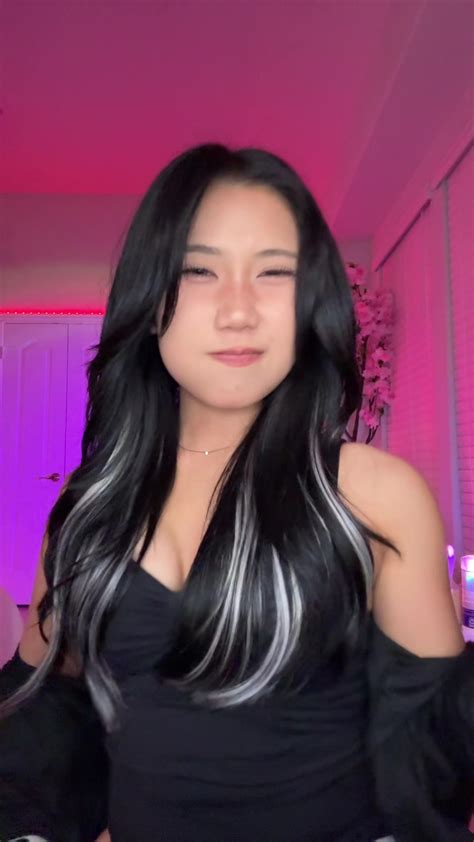 LiaSamurai (@liasamuraii) - Urlebird