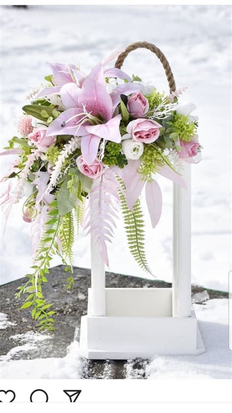 Florist Lantern Decorations for Weddings