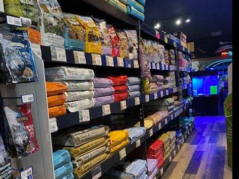 Dog & Cat Food & Accessories | Pam's Pets