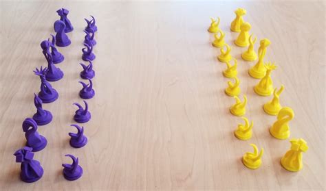 Alien Chess Set 的图像结果