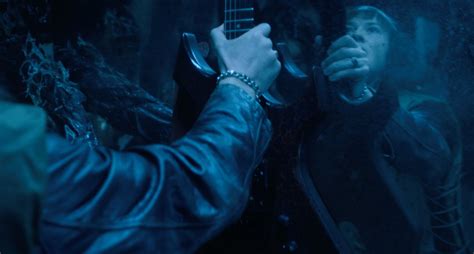 'Stranger Things' 4 Volume 2: Eddie Munson Uses a Custom NJ Warlock ...