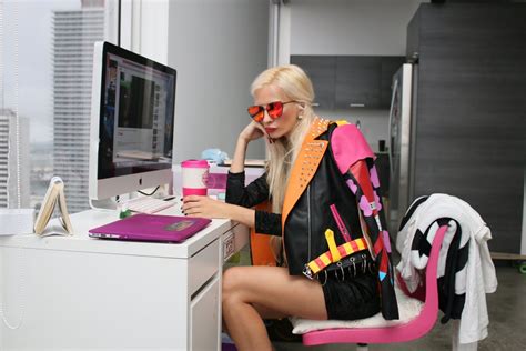 Fashion Marketing Campaigns Examples to Download