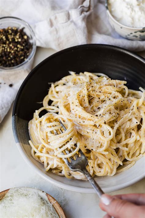 Cottage Cheese Cacio e Pepe (High Protein) - Skinnytaste