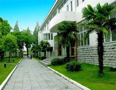 欢迎报考滁州学院！_高校_科研_办学