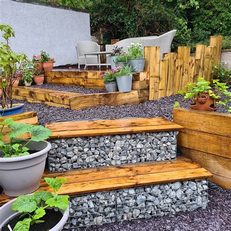 12 Inexpensive Retaining Wall Ideas for Your Backyard | Sloped backyard ...