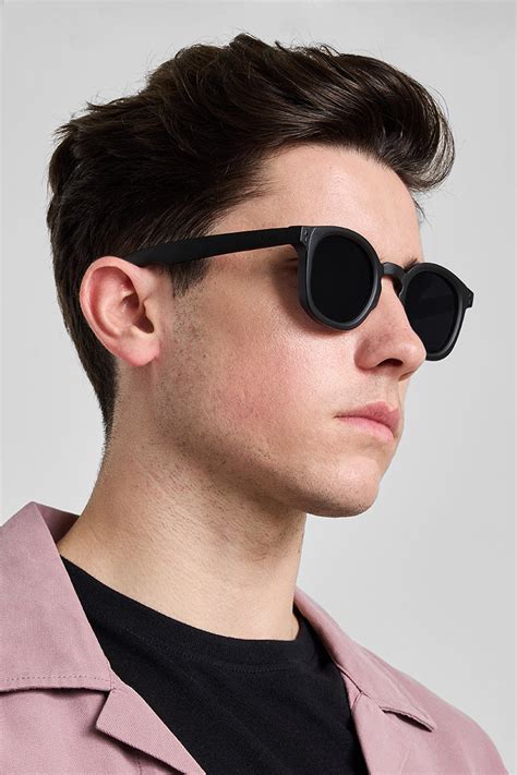 Buy Men's Stylish Round Black Sunglasses Online | Snitch – SNITCH