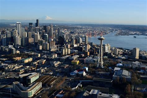 Seattle Aerial View 的图像结果
