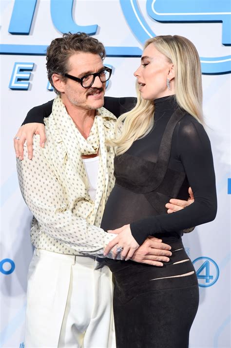 Los toqueteos entre Pedro Pascal y Vanessa Kirby marcan el estreno de ...