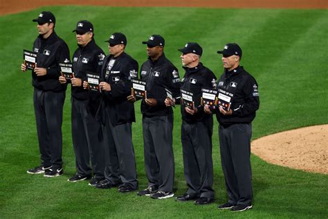 How Much Do Mlb Umpires Get Paid Per Game | Detroit Chinatown