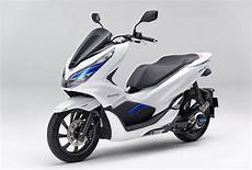 Honda Pcx Electric Picture by Honda To Begin Lease Sales Of Electric Scooter Pcx Honda Pcx Electric Picture