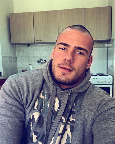 Handsome Faces, Male Physique, Big Men, Male Beauty, Haircuts For Men ...