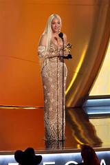 Beyoncé's Plunging Gown Matched Her Opera Gloves at the 2025 Grammys