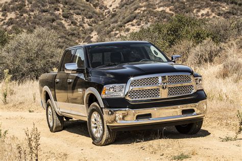 2015 Dodge Ram 1500 Laramie Longhorn EcoDiesel - HD Pictures @ carsinvasion.com