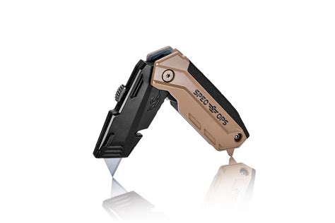 Retractable-Blade Folding Utility Knife | Spec Ops Tools