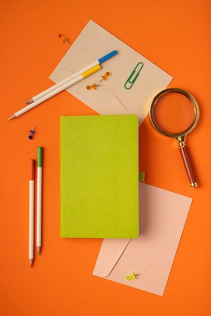 Diario proiettile still life piatto | Foto Gratis