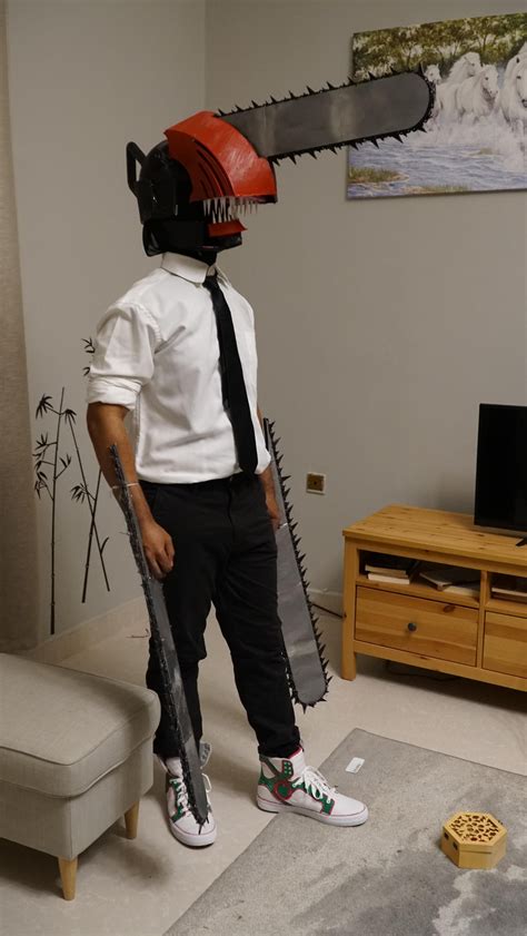 Business Suit Chainsaw Man 的图像结果